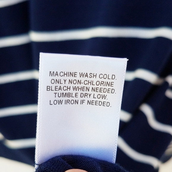 Dress Barn Woman’s Size L ¾ Sleeve Top - Picture 6 of 14